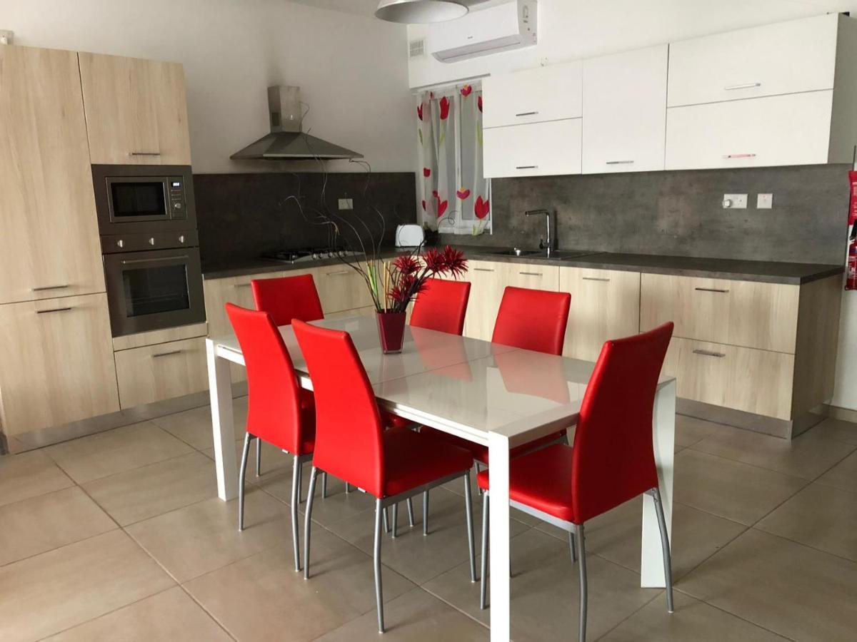 189 Chezli Court Apartment Birżebbuġa Екстериор снимка