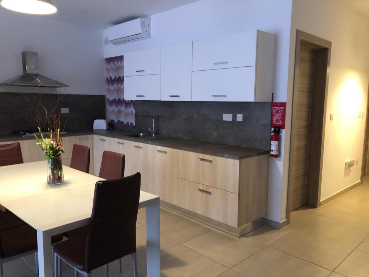 189 Chezli Court Apartment Birżebbuġa Екстериор снимка