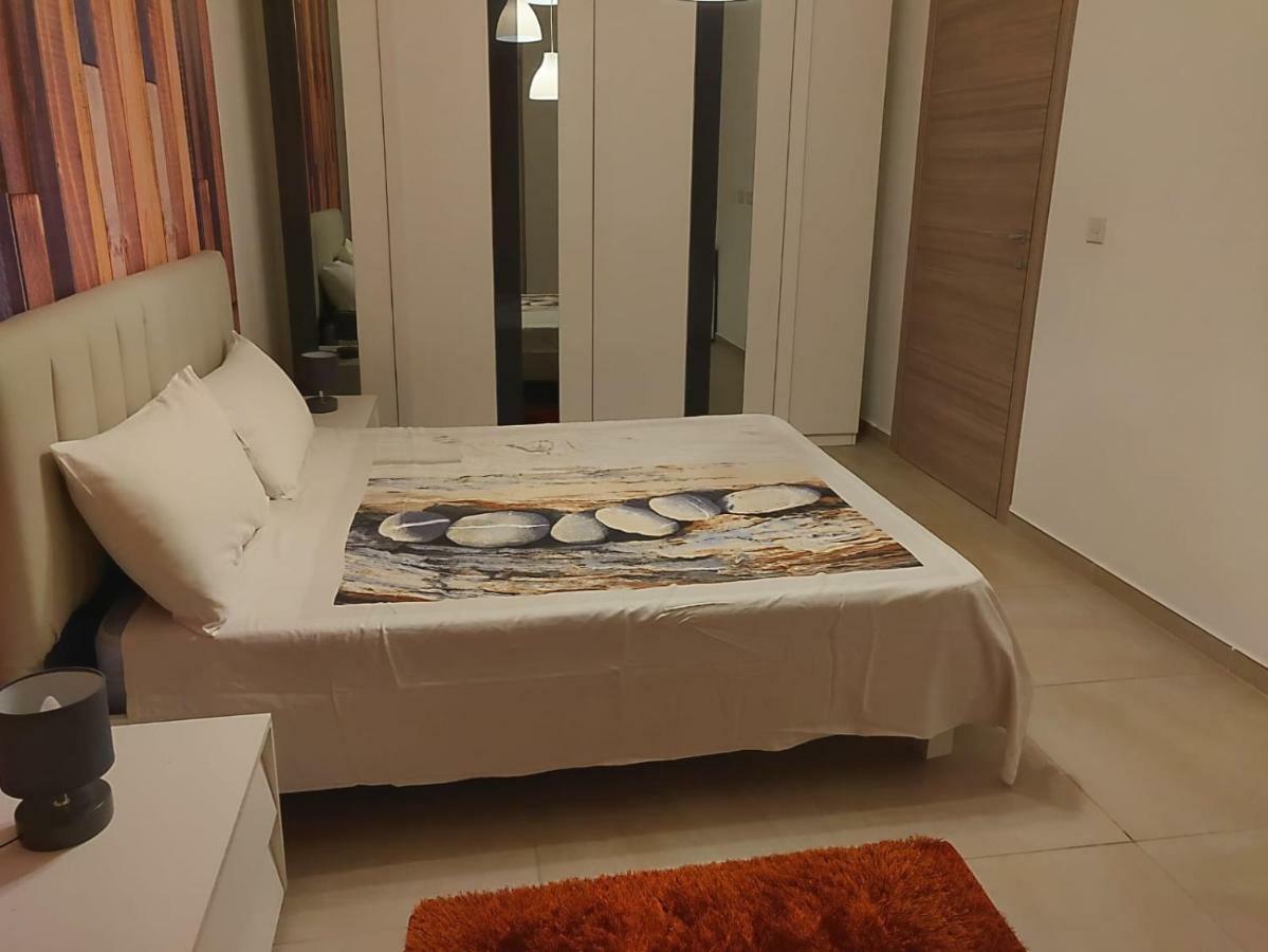 189 Chezli Court Apartment Birżebbuġa Екстериор снимка